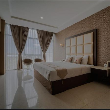 נגויה Osaka Hotel Batam מראה חיצוני תמונה