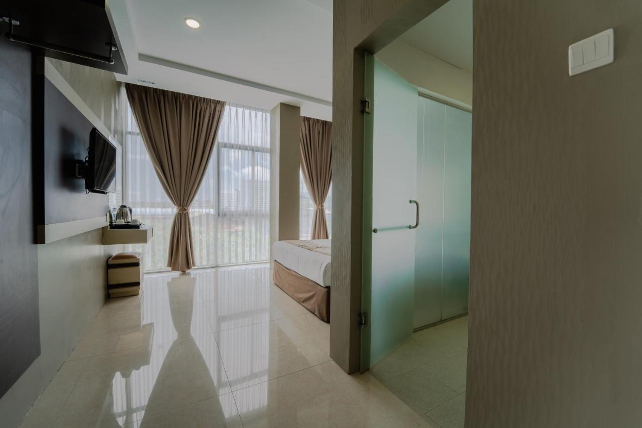נגויה Osaka Hotel Batam מראה חיצוני תמונה